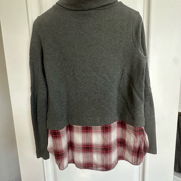 Gray Turtleneck Sweater with Plaid Hem - Picture 3 of 5